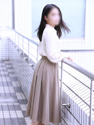 清楚で従順な人妻 るな2