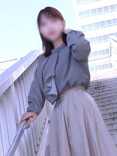 真面目なのにエロく淫乱なメガネ熟女 ゆみか2