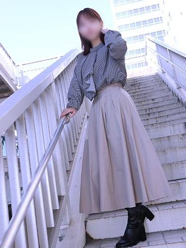 真面目なのにエロく淫乱なメガネ熟女 ゆみか1