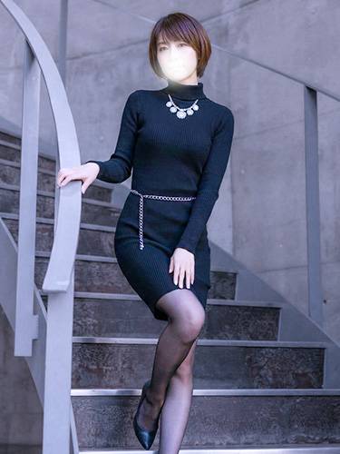 高身長スレンダーな美魔女 樹里2