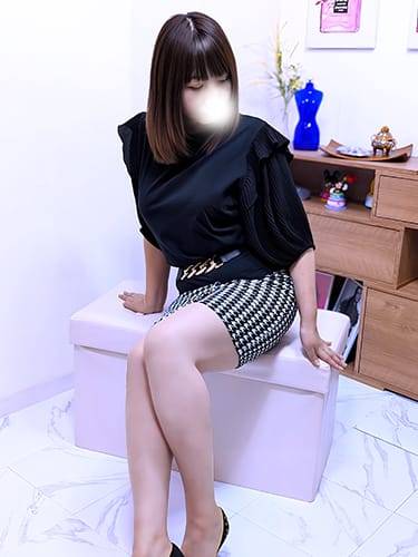 爆乳の淫乱熟女の本気不倫 優里花4