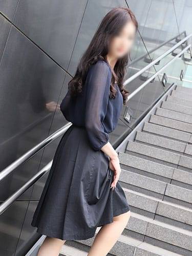 清楚 高身長の美熟女 彩羽3