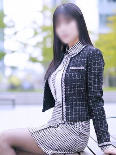 高身長でスレンダーな若妻 おとは0